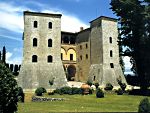 vacance en Toscane près de Sienne dans le parc du château mdival de Grotti